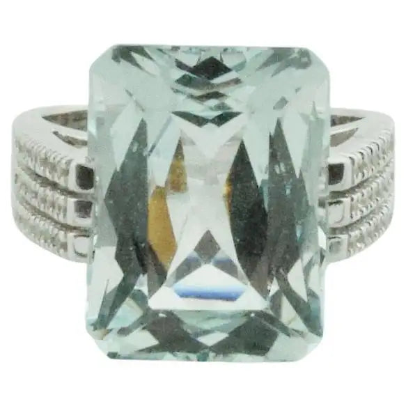 Ladies lively spirit rings -Estate Modernistic Aquamarine and Diamond Ring in White Gold