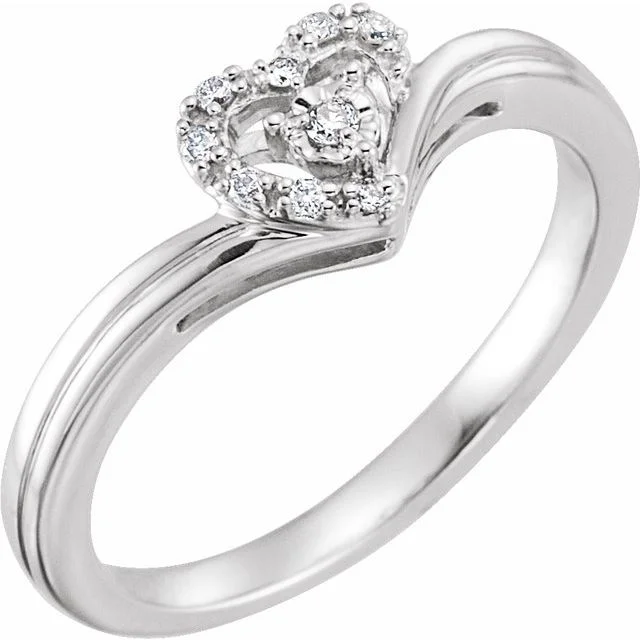 Ladies round glow rings -10K White Gold .06 CTW Natural Diamond Heart Promise Ring