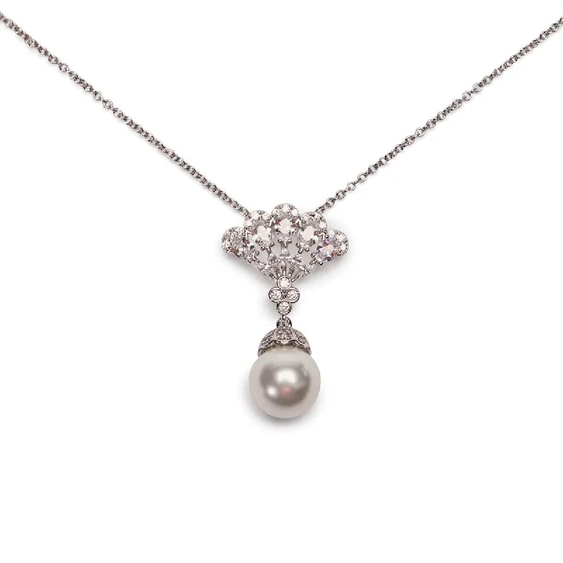 Ladies Necklaces with Oval Shine-Cubic Zirconia vintage bridal necklace: Crystal pendant necklace